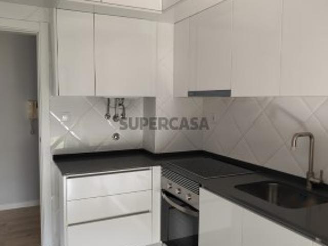 Apartamento T1+1 Quinta do Serrado Em frente à Faculdade