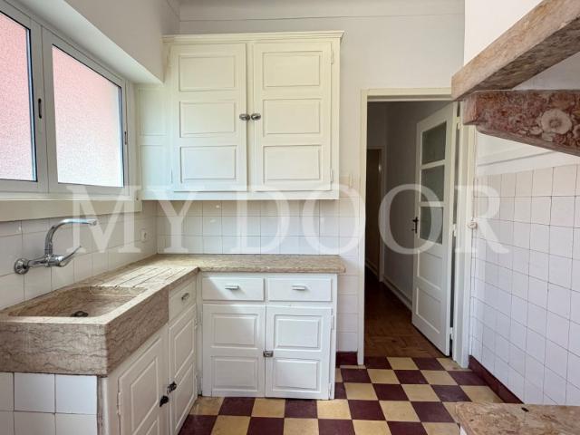 Apartamento T1+1 Moscavide R/C Alto Central