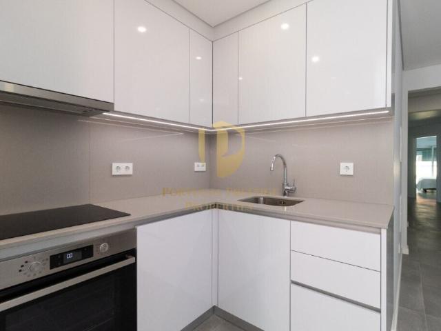 Apartamento T1+1 Novo e Mobilado a 2 min da Praia 1º Andar com Elevador Monte Gordo