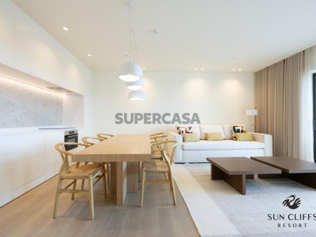 Apartamento T1+1, novo, no Sun Cliffs Resorte, em Lagos, Algarve