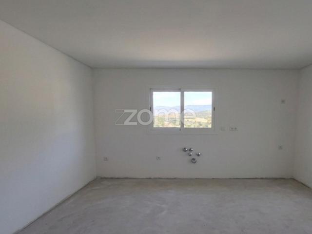APARTAMENTO T1+1 NO CENTRO DE FAFE