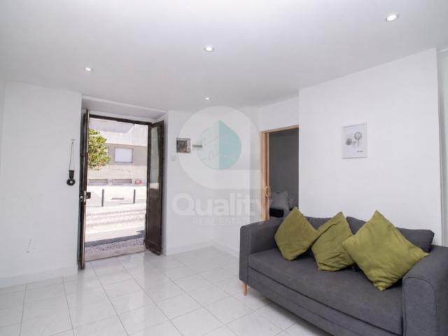 Apartamento T1+1 para Venda no Barreiro Excelente Oportunidade de Investimento