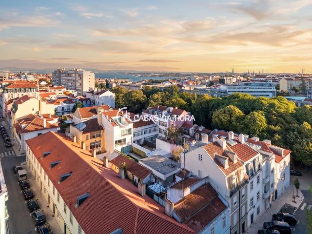 Apartamento T1+1 para Arrendamento com vista panorâmica sobre Lisboa e o Tejo