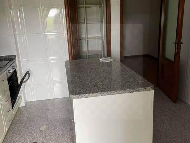 Apartamento T1+1 para arrendamento em Pedroso – Seixezelo