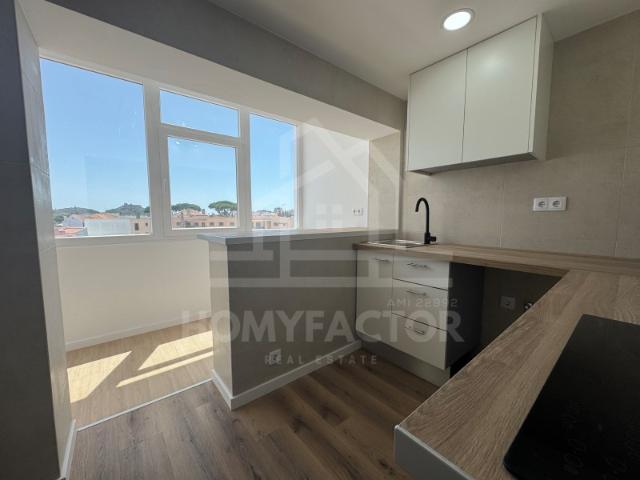Apartamento T1+1 Renovado