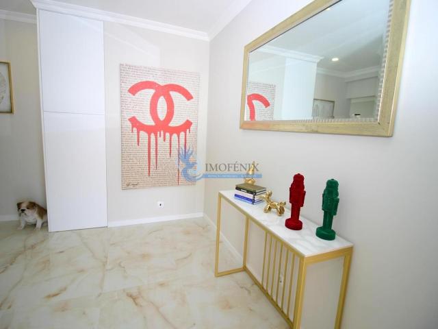 Apartamento T1+1 renovado com varanda a sul e estacionamento. 51m² Albufeira e Olhos de Água