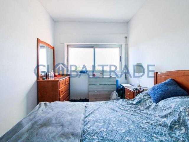 Apartamento T1+1 renovado, totalmente mobilado e equipado no Porto