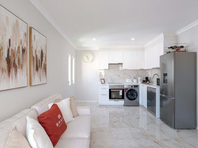 Apartamento T1+1 Totalmente remodelado localizado em Albufei. 56m² Albufeira e Olhos de Água