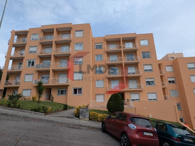 Apartamento T1+1 Valbom Centro