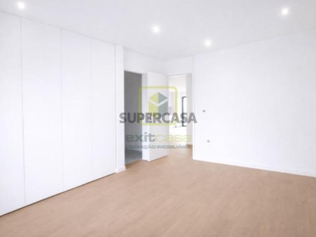 Apartamento T1+1 Venda em Esgueira,Aveiro