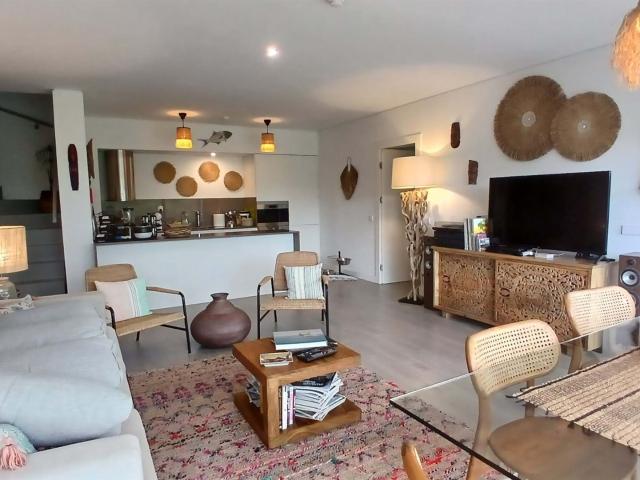 Apartamento T1+2 com piscina privativa no empreendimento Pes. 152m² Carvalhal