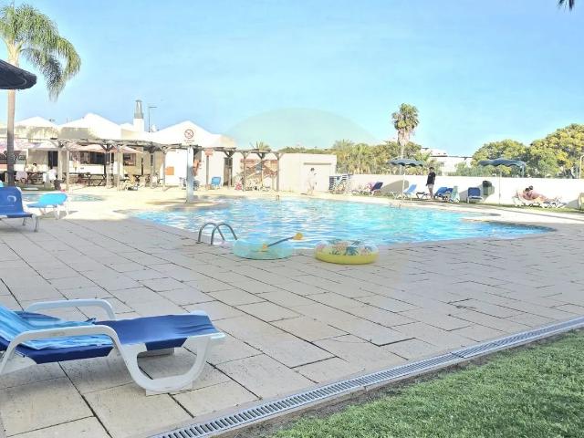 Apartamento T1+2 com piscina, Rua dos Pardais, Albufeira 115m² Albufeira e Olhos de Água