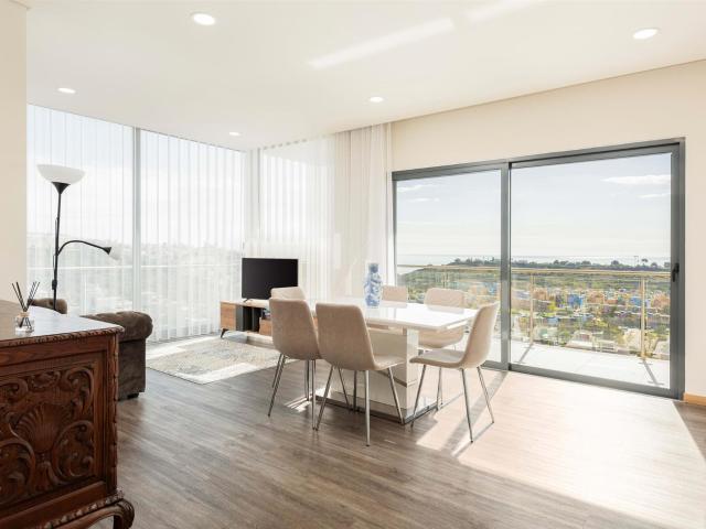 Apartamento T1+2 para venda com piscina e vista mar na Marin. 174m² Albufeira e Olhos de Água