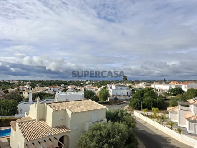 Apartamento T1+2 Duplex Vista Mar e perto da Praia de Altura