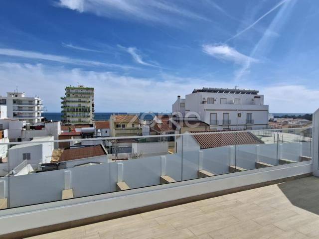 Apartamento T1+2 vista mar