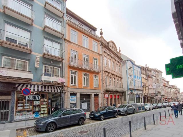 Apartamento T2 novo localizado na Rua dos Chãos, em pleno centro histórico de Braga
