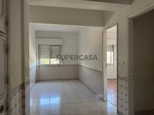 Apartamento T1 + 1 em Póvoa de Santo Adrião