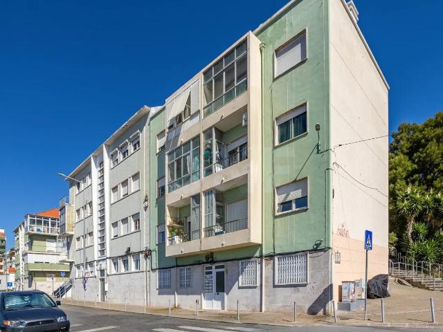 Apartamento T1 + 1 | Logradouro, anexo e arrumos | Queluz, Sintra