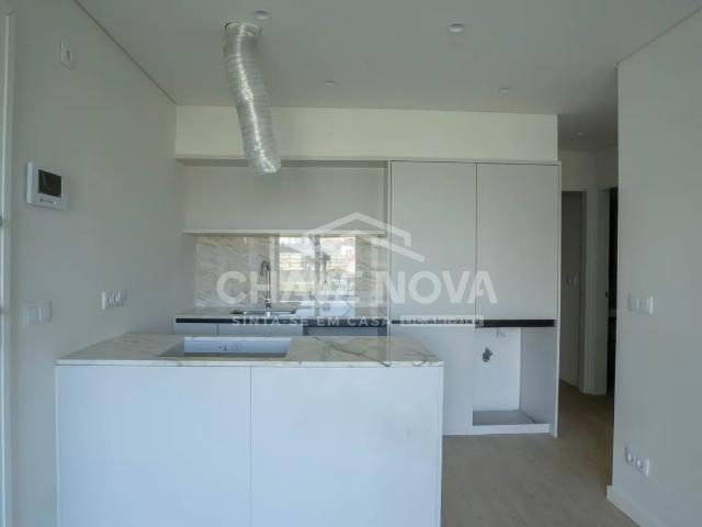 Apartamento T1 + 1 Piso Cave Trás Fração B