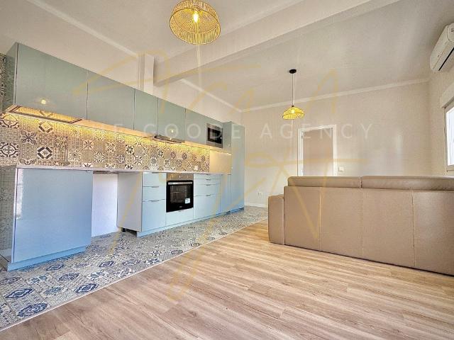 Apartamento T1 + 1 Totalmente Renovado a Apenas 500 Metros d. 0m² Quarteira