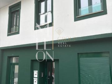 Apartamento T1 totalmente reconstruído no centro histórico da vila do Tortosendo
