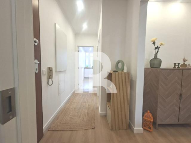 Apartamento T1 totalmente remodelado em Agualva Cacém