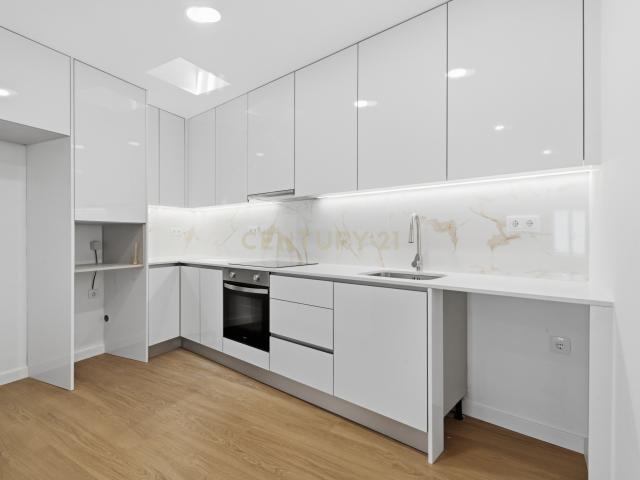 Apartamento T1 Totalmente Renovado no Centro Histórico de Torres Vedras