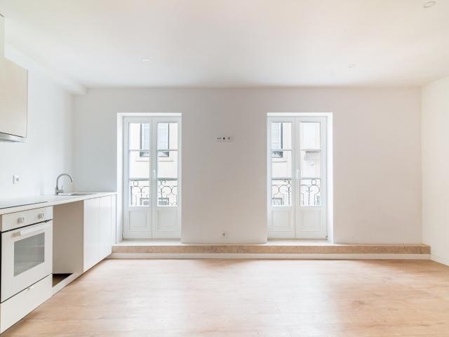 Apartamento T1 totalmente renovado no coração da Bica