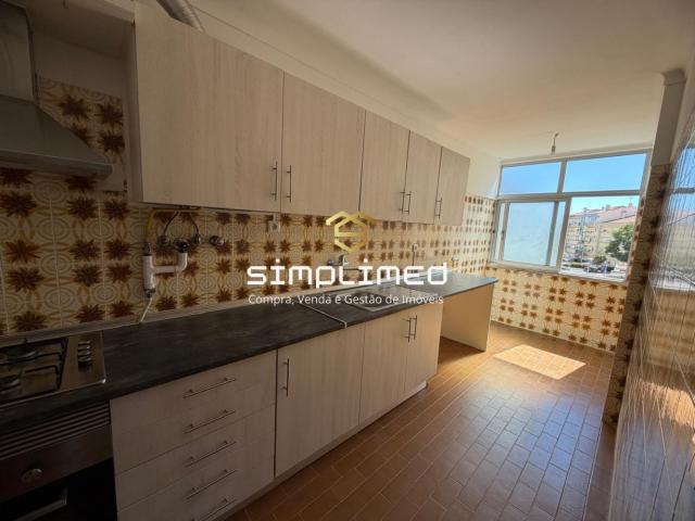 Apartamento T1 Transformado em T2 Benavente FM/FF