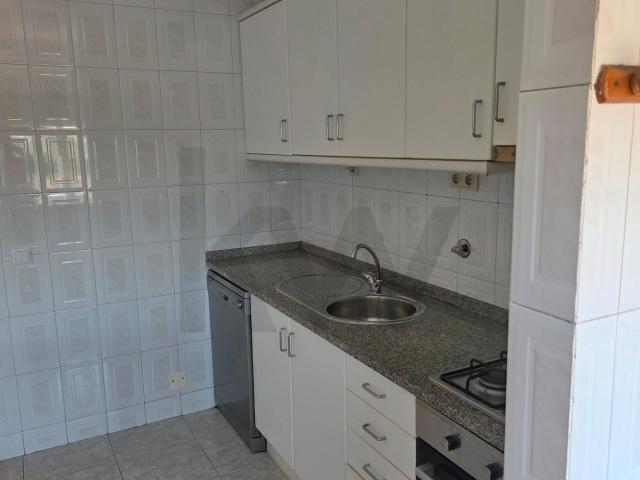 Apartamento T1 transformado em T2 Rio Tinto Estação
