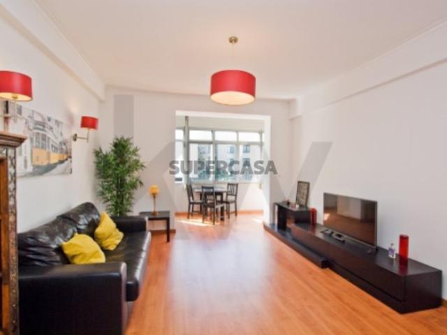 APARTAMENTO T1 | VARANDA | AVENIDAS NOVAS | PICOAS | EQUIPADO E MOBILADO