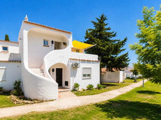 Apartamento T1 Vila Nossa Srª Da Rocha, em Porches