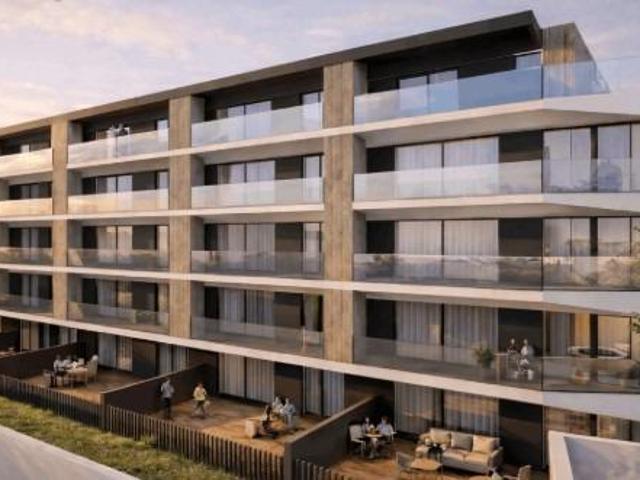 Apartamento T1 à venda na Rua António de Matos, 118