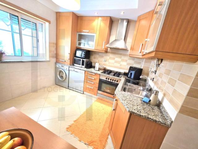 Apartamento T1 à venda na Rua Serra da Arrábida na Quinta do Conde