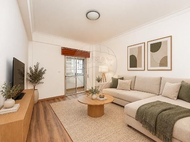 Apartamento T1 à venda em Agualva e Mira Sintra, Sintra RE/MAX Portugal