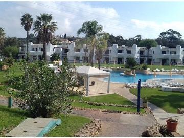 Apartamento T1 à venda em Alpouvar