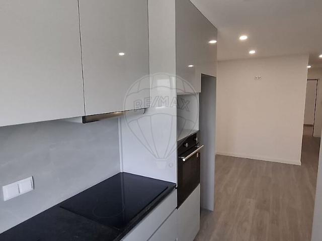 Apartamento T1 à venda em Alpendorada, Várzea e Torrão, Marco de Canaveses RE/MAX Portugal