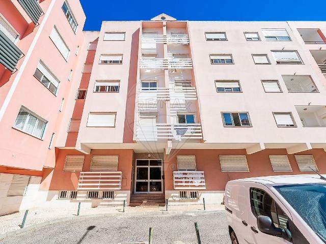 Apartamento T1 à venda em Cacém e São Marcos, Sintra RE/MAX Portugal