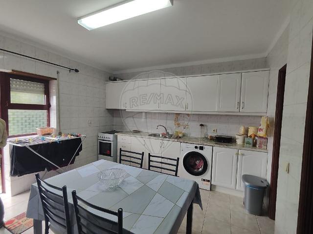 Apartamento T1 à venda em Castro Daire, Castro Daire RE/MAX Portugal