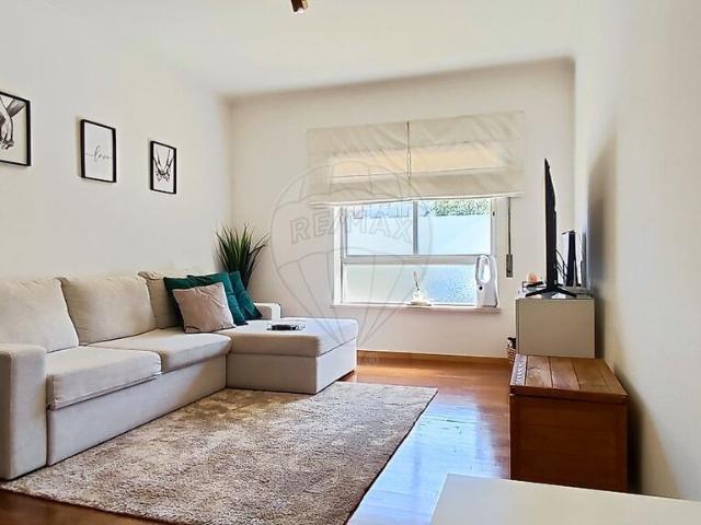 Apartamento T1 à venda em Eiras e São Paulo de Frades, Coimbra RE/MAX Portugal