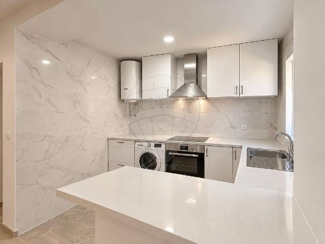 Apartamento T1 à venda em Póvoa de Santa Iria e Forte da Casa, Vila Franca de Xira RE/MAX Portugal