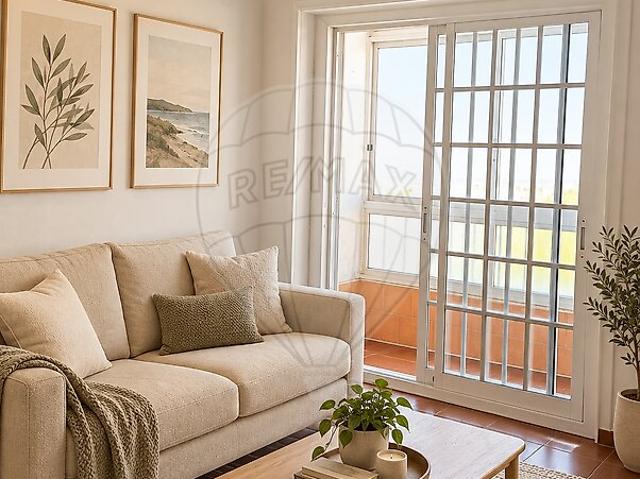 Apartamento T1 à venda em Rio de Mouro, Sintra RE/MAX Portugal