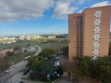 Apartamento T1 à venda em Santo António dos Cavaleiros,Loures