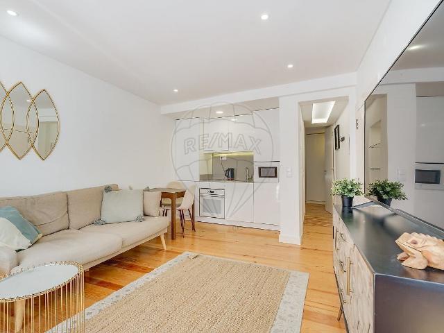 Apartamento T1 à venda em Santo António, Lisboa RE/MAX Portugal