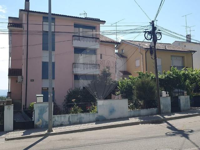 Apartamento T1 à venda em Sé, Santa Maria e Meixedo, Bragança RE/MAX Portugal