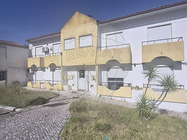 Apartamento T1 à venda em Torres Novas Santa Maria, Salvador e Santiago, Torres Novas RE/MAX Portugal