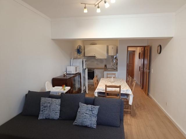 Apartamento T1 a 100 metros da Praia de Quarteira, Algarve