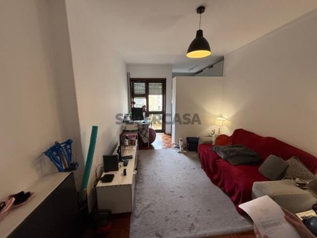 Apartamento T1 Antas / Praça Velasquez
