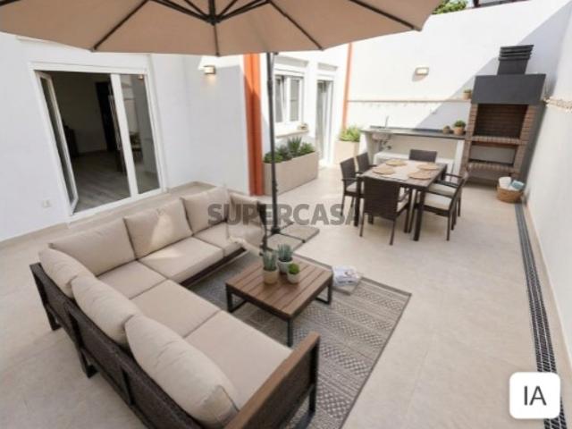 Apartamento T1 c/ Terraço. Alto Seixalinho | Barreiro