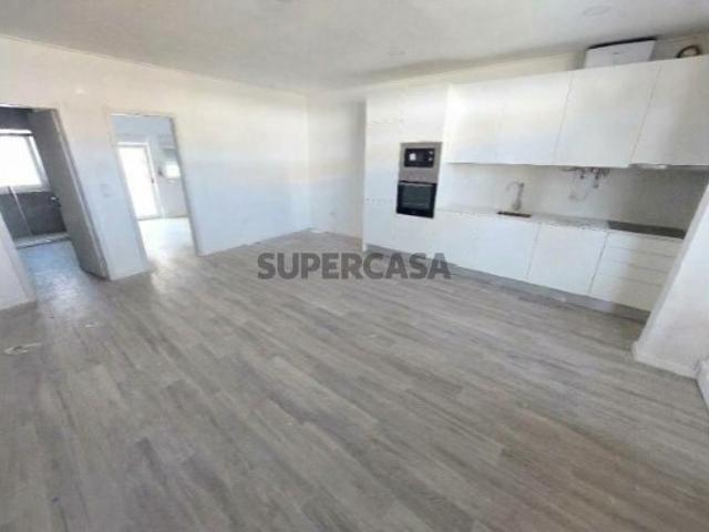 Apartamento T1 c/ Terraço. Alto Seixalinho | Barreiro